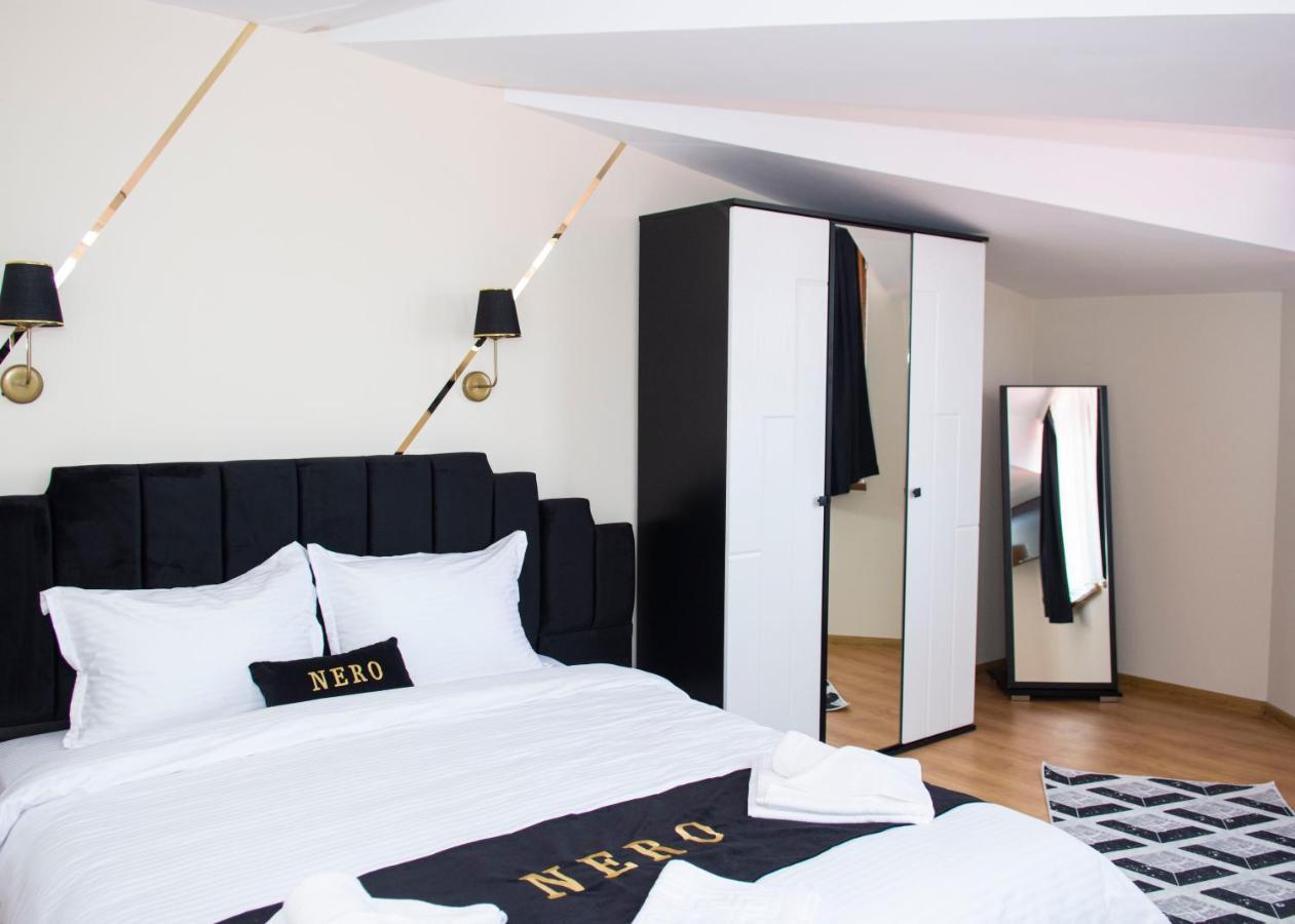 Complex Nero Aparthotel Pamporovo Exterior photo