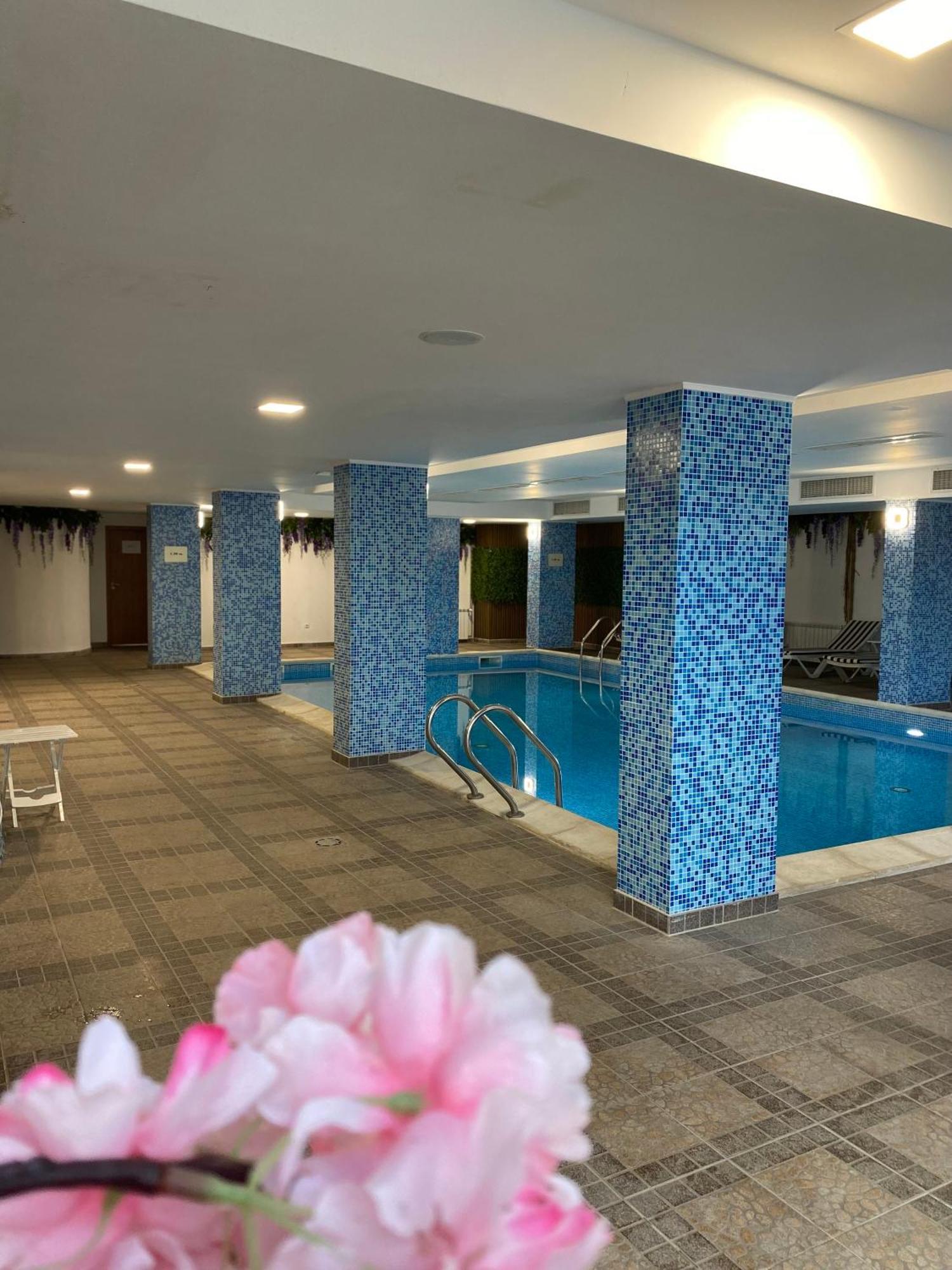 Complex Nero Aparthotel Pamporovo Exterior photo